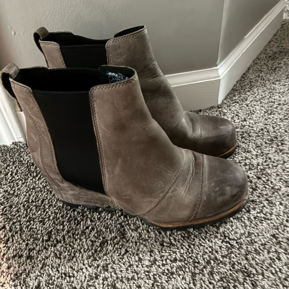 Sorel Brown / Grey Ankle Boots